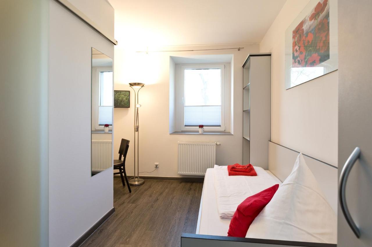 Hotel Zwischen Den Seen Waren  Extérieur photo