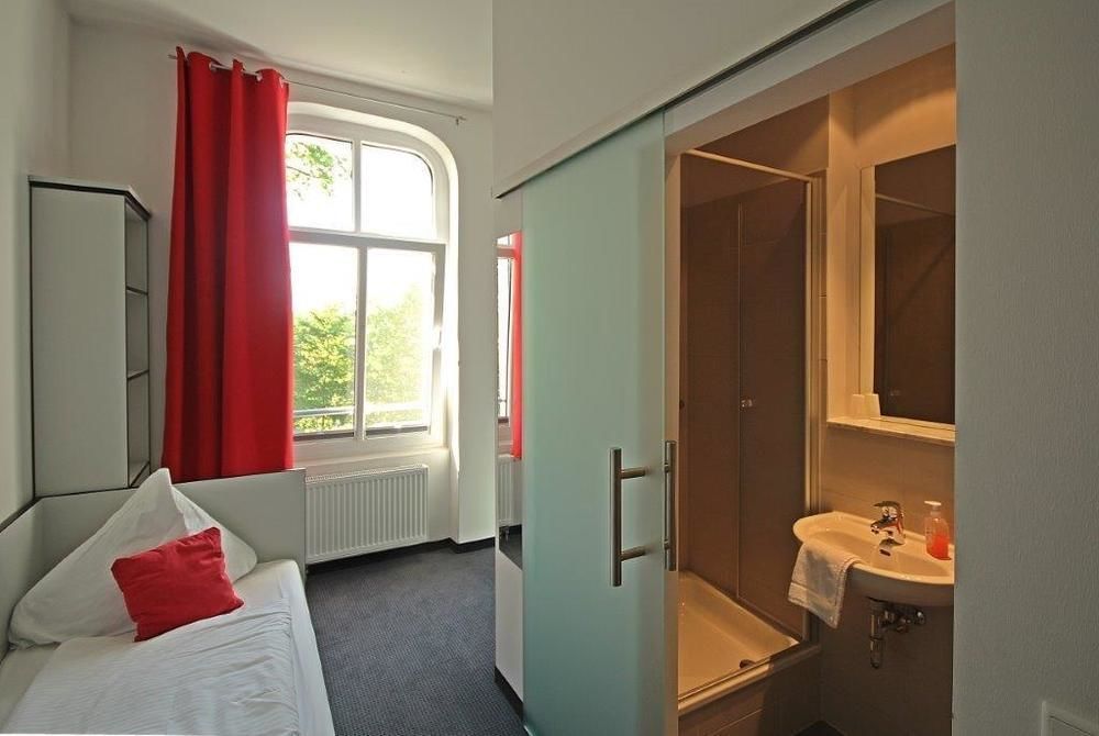 Hotel Zwischen Den Seen Waren  Extérieur photo