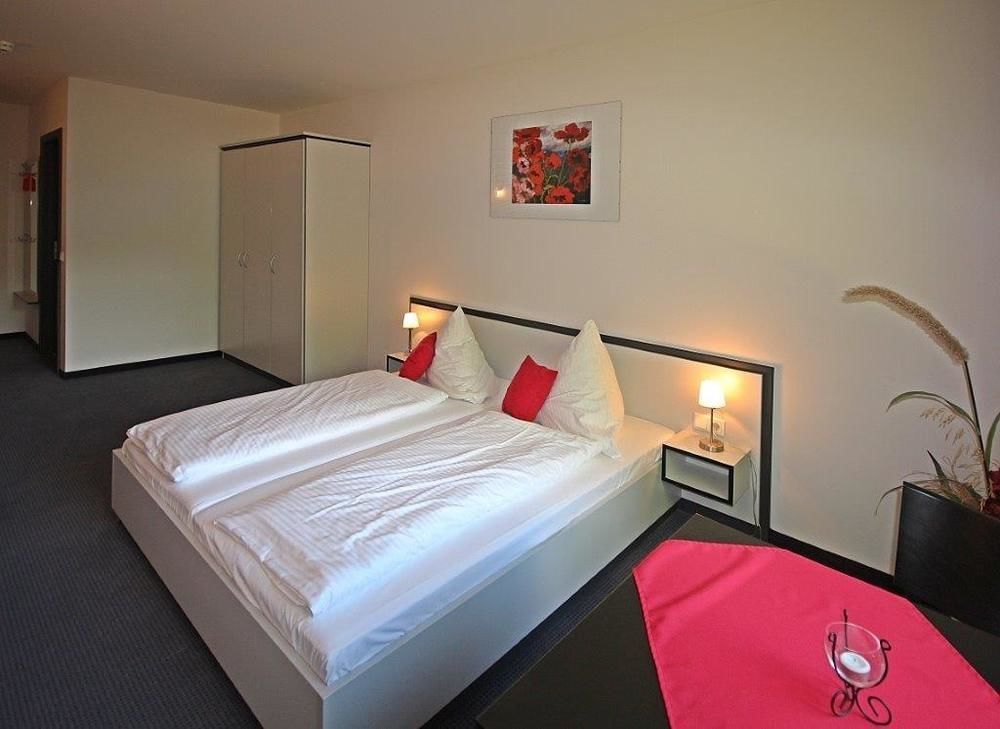 Hotel Zwischen Den Seen Waren  Extérieur photo