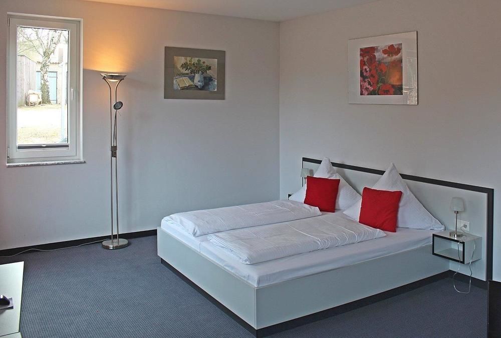 Hotel Zwischen Den Seen Waren  Extérieur photo