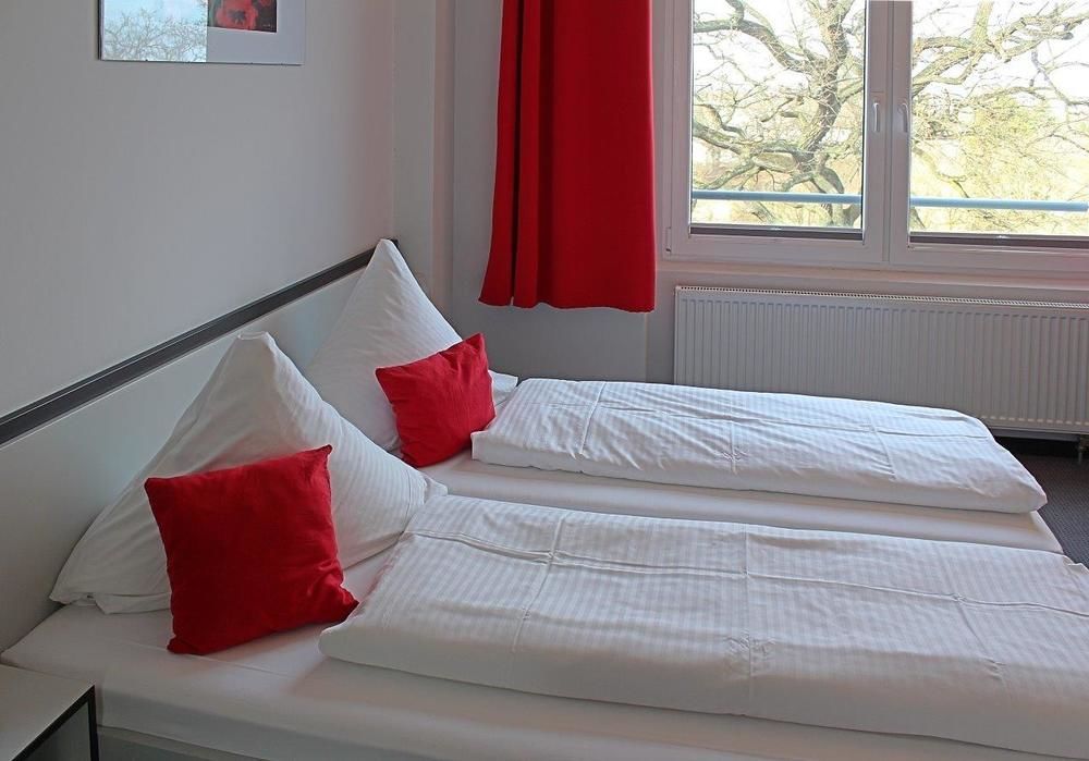 Hotel Zwischen Den Seen Waren  Extérieur photo