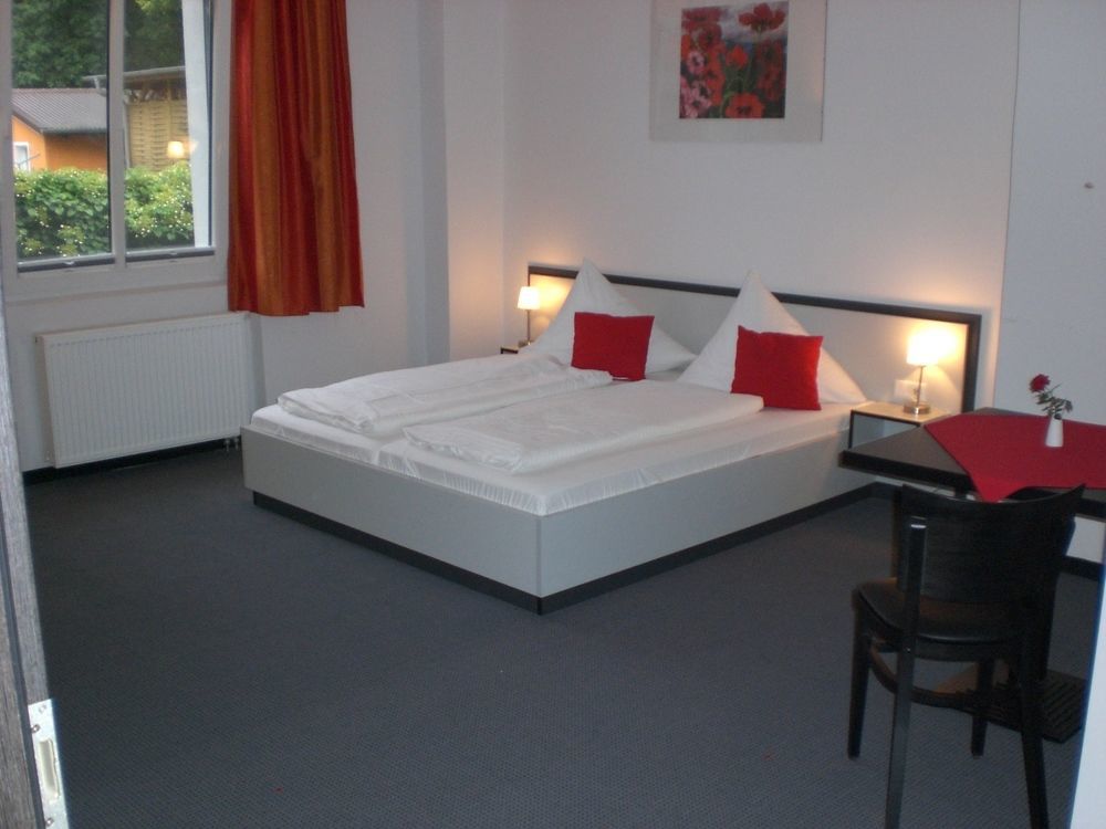 Hotel Zwischen Den Seen Waren  Extérieur photo