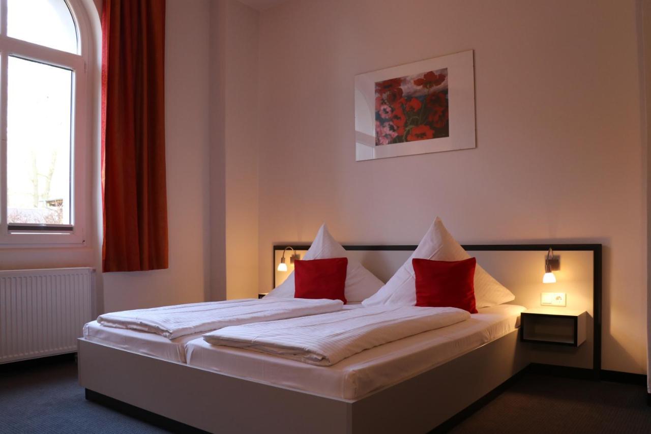 Hotel Zwischen Den Seen Waren  Extérieur photo