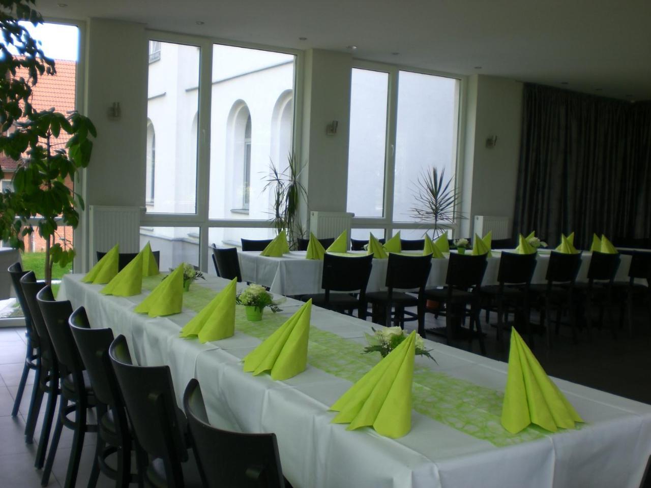 Hotel Zwischen Den Seen Waren  Extérieur photo