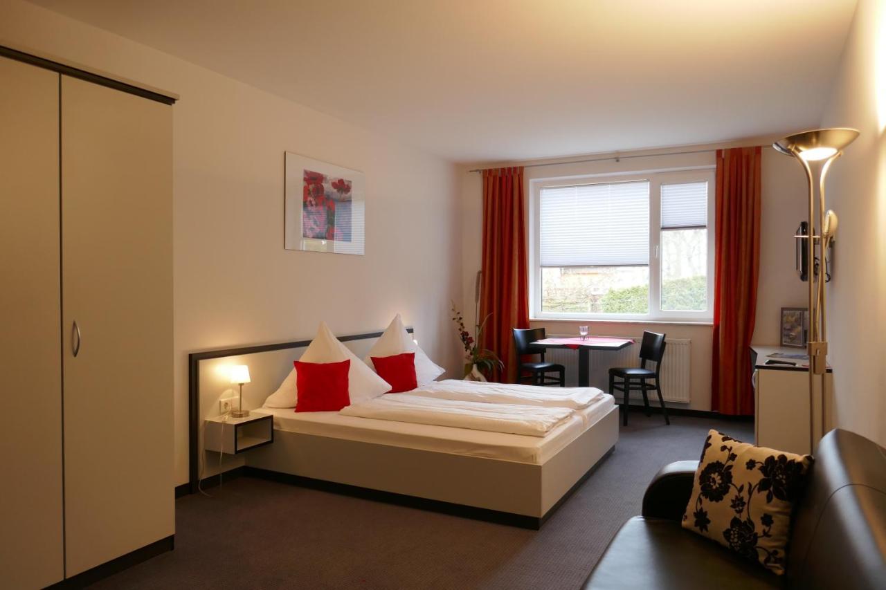 Hotel Zwischen Den Seen Waren  Extérieur photo